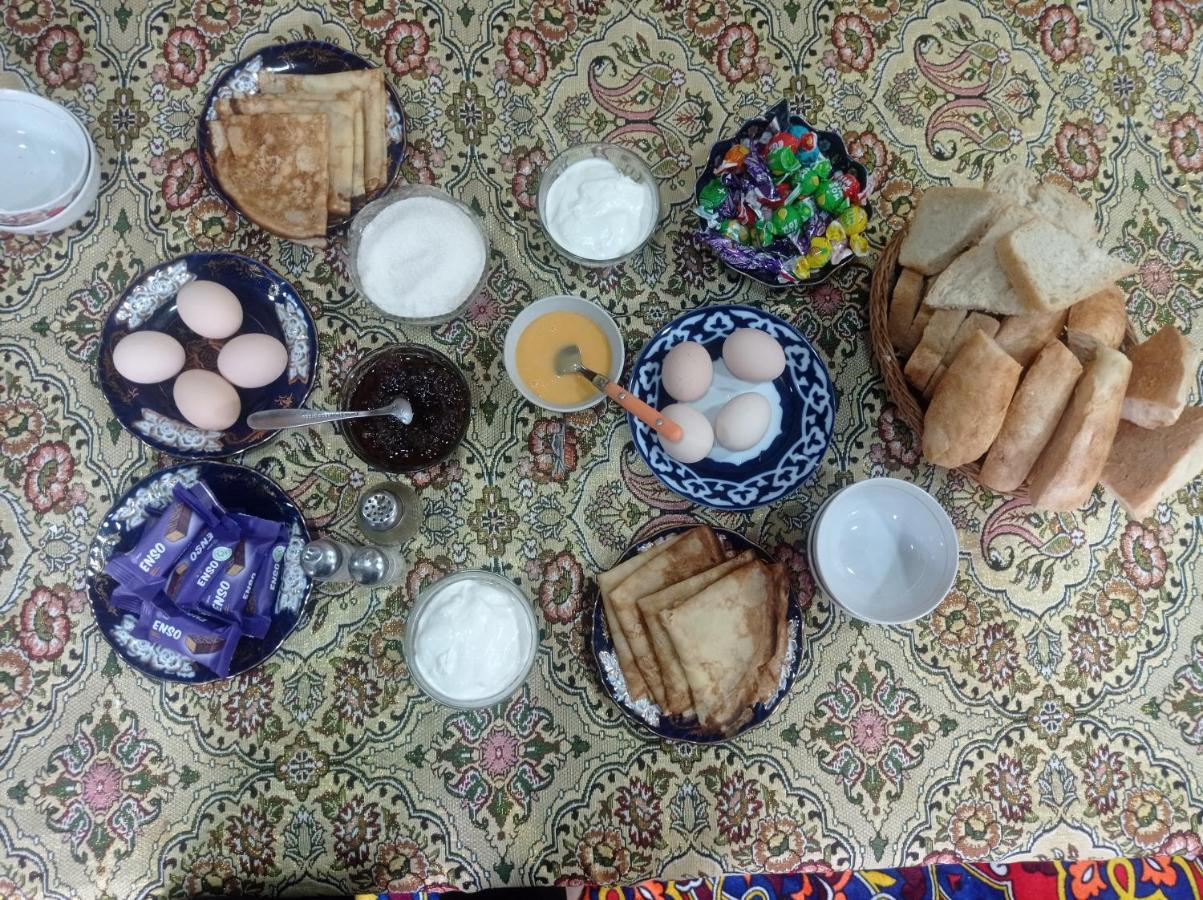 Zuhro Guest House Bukhara Exterior photo